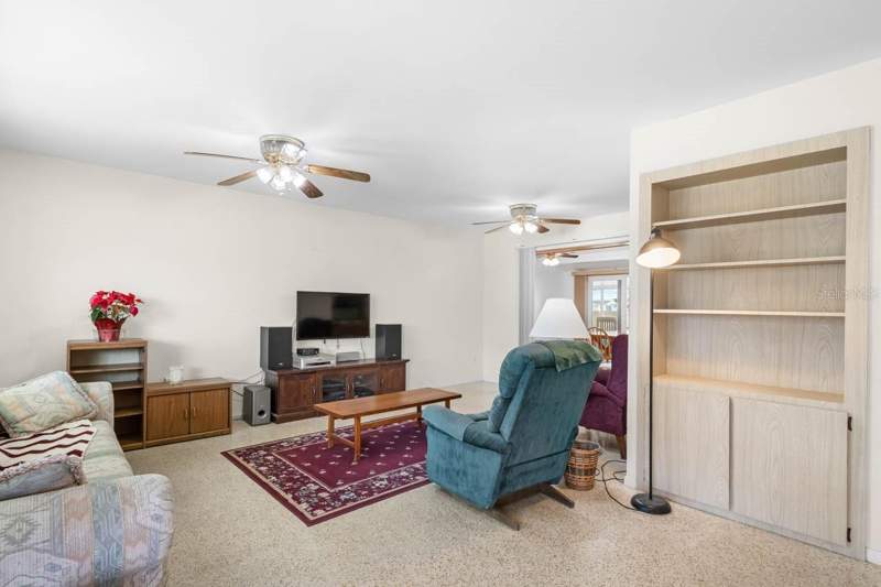 3 bedroom Single Family Residence at 1001 Augusta Drive, Del Webbs Sun City Florida Un, Sun City Center — photo 4