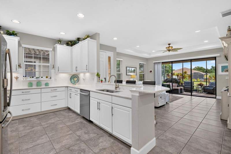 2 bedroom Villa at 5415 Taliaferro Court, Artisan Lakes Esplanade Ph IV Subph A, B,, Palmetto — photo 4