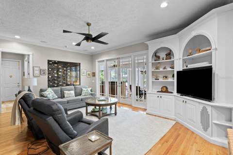 15307 Eaton Court, Tampa FL - photo 22 of 62