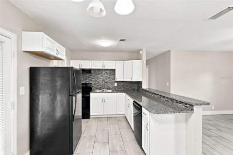 216 Graham Street, Daytona Beach FL - photo 15 of 45