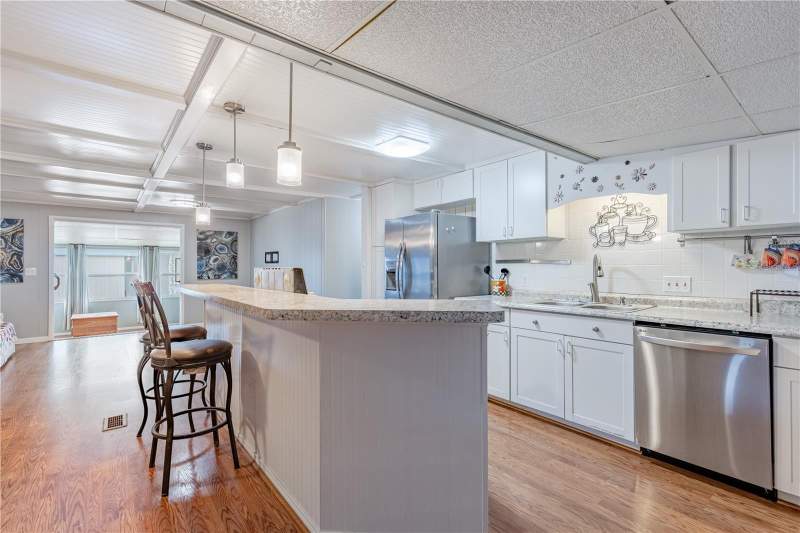 2 bedroom Mobile Home at 1030 Capella Drive, Tavares Lake Frances Estates, Tavares — photo 3