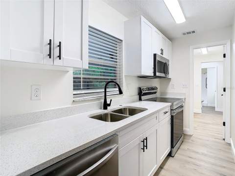7400 Mitchell Ranch Road, New Port Richey FL - photo 13 of 38