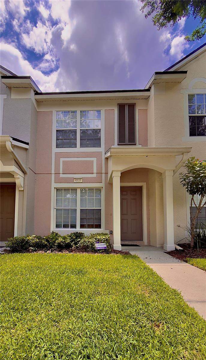 2 bedroom Townhouse at 4535 Kennewick Place, Valhalla Ph 3-4, Riverview — photo 2