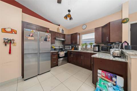 2062 Tropic Bay Court, Orlando FL - photo 12 of 34