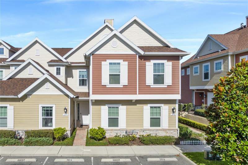 2614 SUNRISE SHORES DRIVE home for sale in Summerville Resort