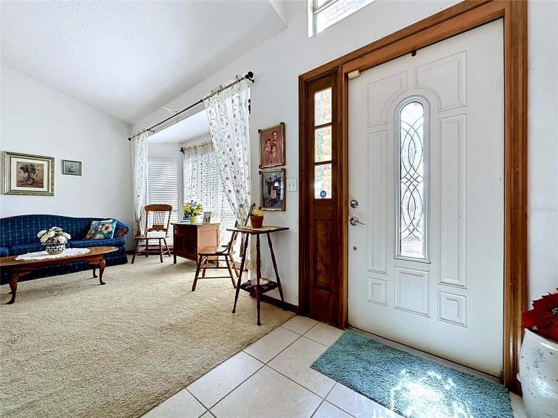 4 bedroom Single Family Residence at 1681 E SPRING RIDGE CIRCLE, CROWN POINT SPGS, WINTER GARDEN — photo 5