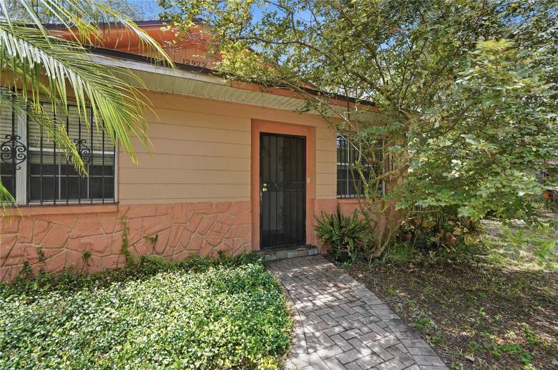 2 bedroom Single Family Residence at 12922 N Albany Avenue, Tampas North Side Cntry Cl, Tampa — photo 2
