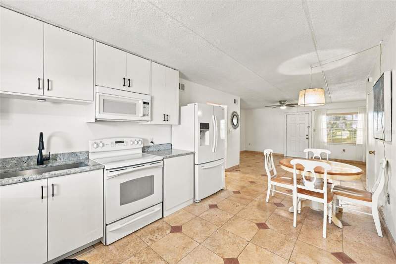 2 bedroom Condominium at 525 Conway Road #46, Villas Orlando Condo, Orlando — photo 4