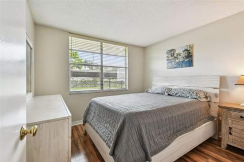 5095 Bay Street #103, St Petersburg FL - photo 17 of 27