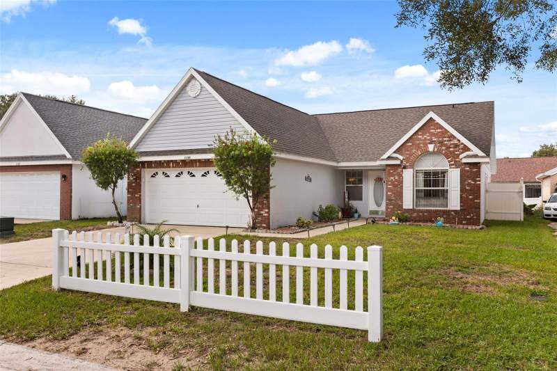 3 bedroom Single Family Residence at 1126 Woodflower Way, Woodridge Ph Iia Sub, Clermont — photo 2