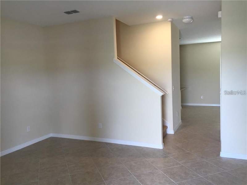 3 bedroom Townhouse at 13048 Garridan Avenue, Windermere Sound Ph 2, Windermere — photo 3