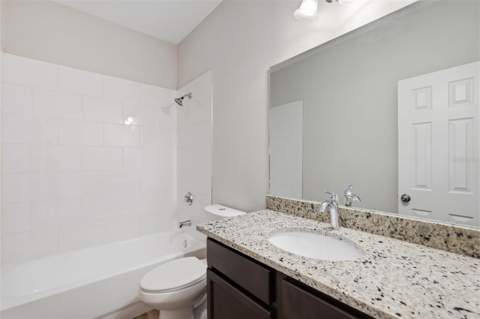 7560 Plantation Circle, Bradenton FL - photo 18 of 42