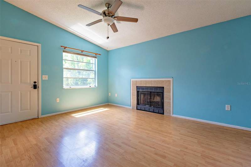 2 bedroom Condominium at 3774 59th Avenue #3774, Mirror Lake Sec 3, Bradenton — photo 3