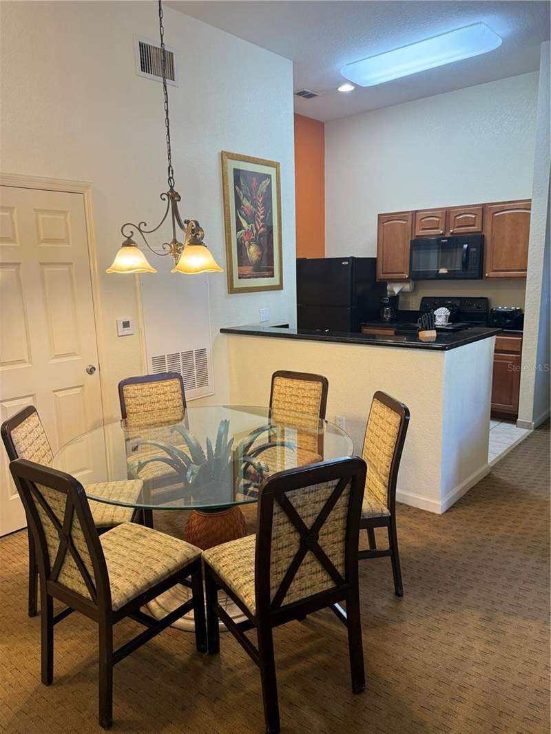 3 bedroom Condo - Hotel at 8100 Poinciana Boulevard #2601, Lake Buena Vista Residence Village I, Orlando — photo 5