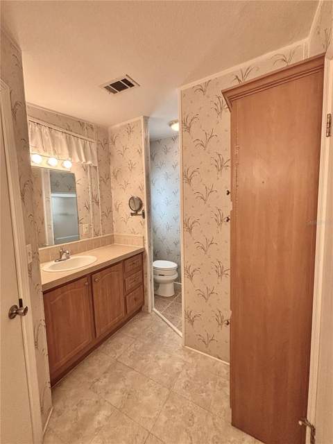 136 Americana Court #230, St Petersburg FL - photo 18 of 33