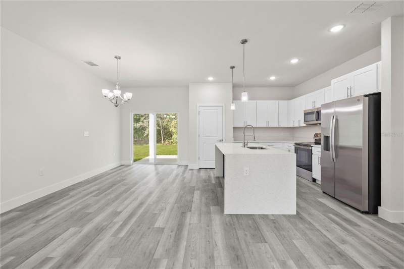 4 bedroom Single Family Residence at 1601 W Country Club Boulevard, Citrus Spgs Unit 01, Citrus Springs — photo 5