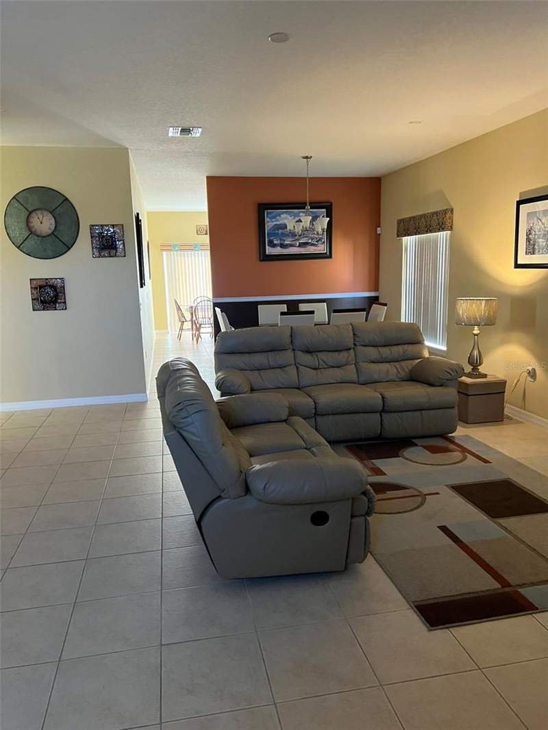 4 bedroom Single Family Residence at 948 Hacienda Circle, Estancia, Kissimmee — photo 3
