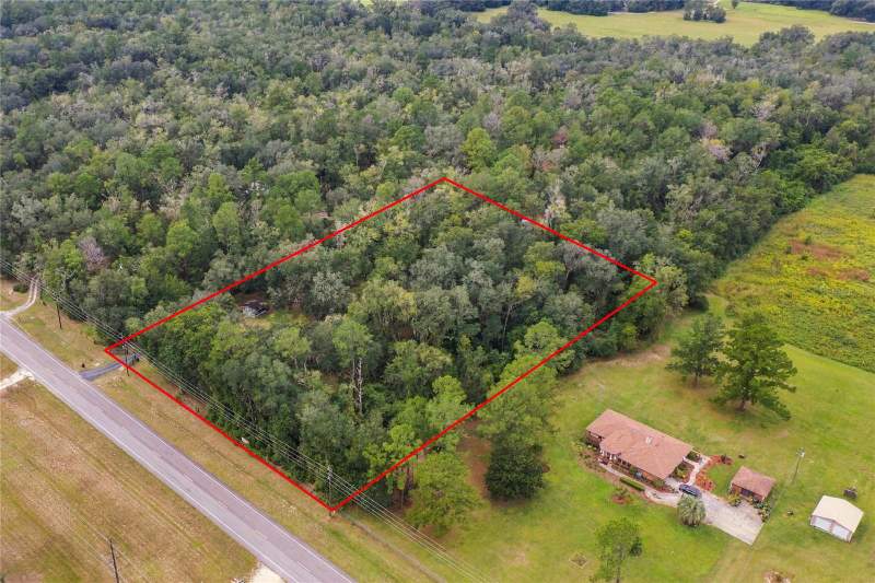 3 bedroom Single Family Residence at 16414 N County Road 225, Gainesville, Gainesville — photo 4