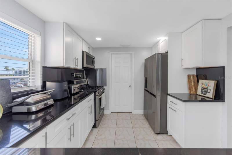 2 bedroom Condominium at 1819 Shore Drive #318, Shore View Bldg, South Pasadena — photo 4