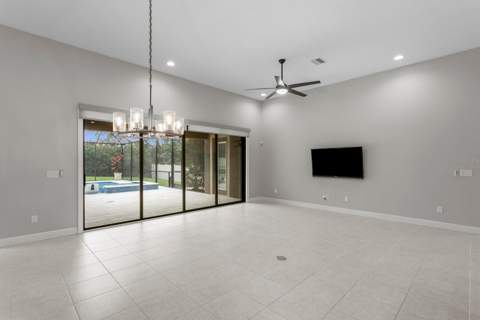 821 Floresta Street, Brandon FL - photo 17 of 99