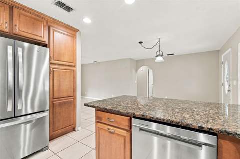 8410 Angela Court, Zephyrhills FL - photo 18 of 60
