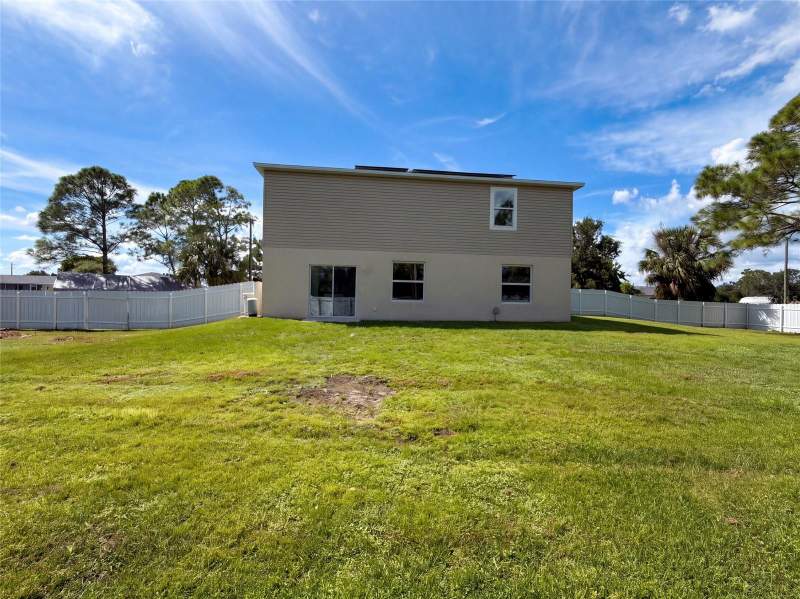 6 bedroom Single Family Residence at 370 Hyacinth Street, Port Charlotte Sec 050, Port Charlotte — photo 5