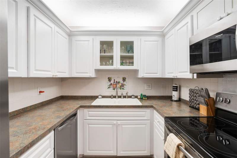 2 bedroom Condominium at 5855 Midnight Pass Road #611, Harbor Towers Y & R, Sarasota — photo 5