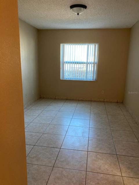 9911 Turf Court #2, Orlando FL - photo 10 of 12
