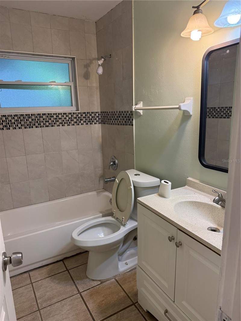 2 bedroom Single Family Residence at 3543 Bali Drive, Ridgewood Estates Add 05 Resub 01, Sarasota — photo 4