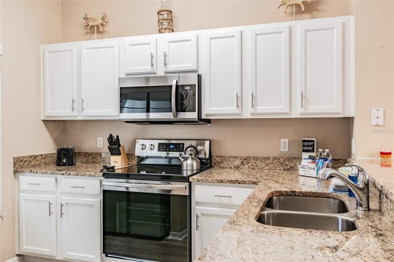 3 bedroom Townhouse at 4504 Alberto Circle, Bellavida Ph 1, Kissimmee — photo 3