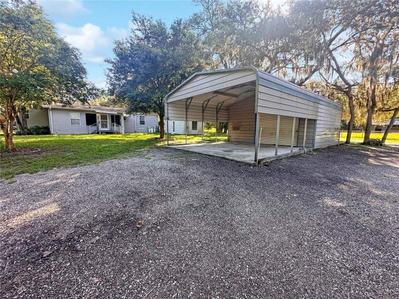 3 bedroom Manufactured Home at 10700 Tami Trail, Lakewood Acres, Hudson — photo 2