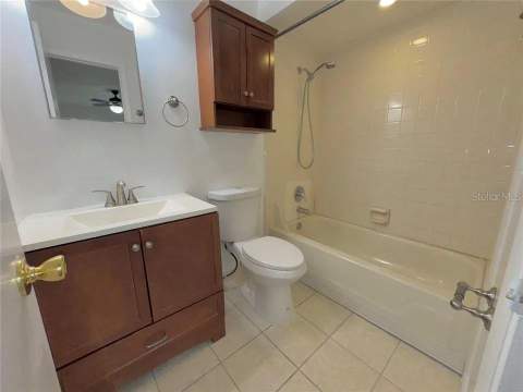 9909 Sweepstakes Lane #4, Orlando FL - photo 13 of 27