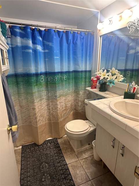 8848 Oak Circle, Tampa FL - photo 23 of 27