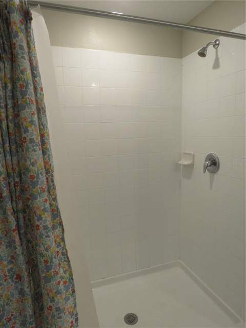 15518 Miller Creek Drive, Sun City Center FL - photo 9 of 27