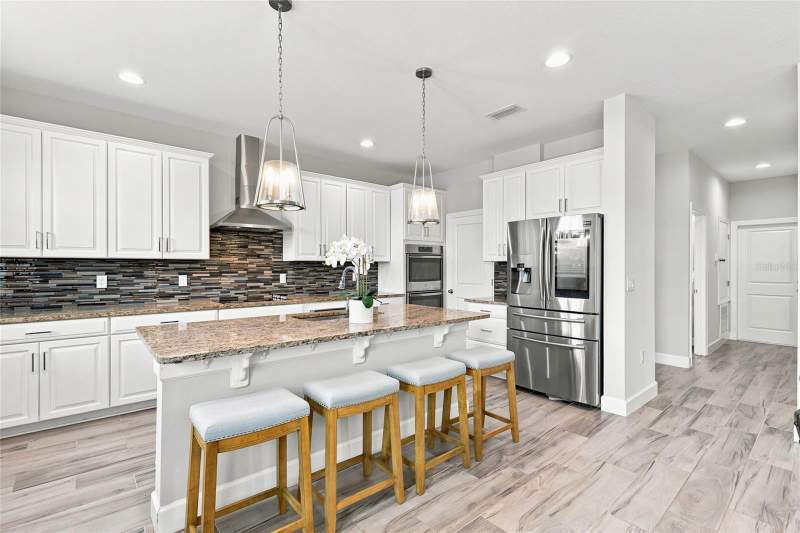 6 bedroom Single Family Residence at 7697 Roma Dune Drive, Epperson Ranch South Ph 1, Wesley Chapel — photo 4