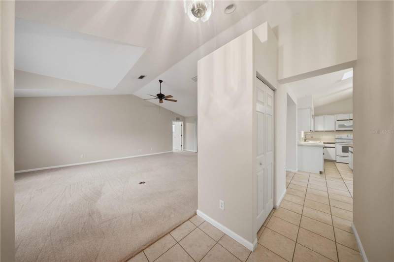 2 bedroom Single Family Residence at 5126 NW 21st Loop, Ocala Palms Un 03, Ocala — photo 2