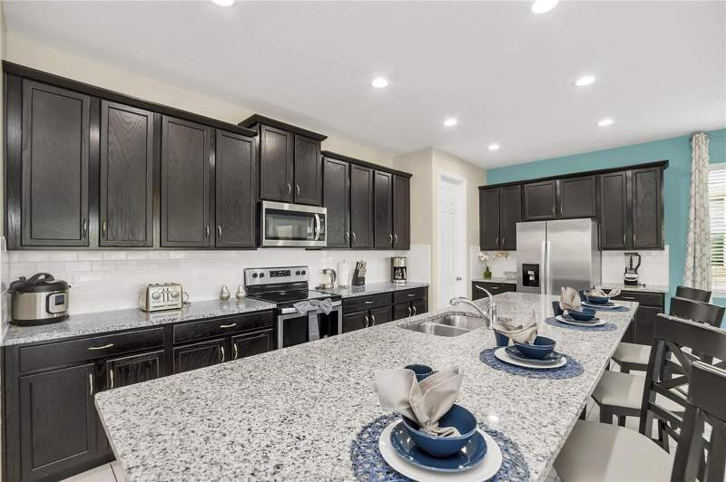 9 bedroom Single Family Residence at 1576 Nassau Point Trail, Solar Residence, Kissimmee — photo 3