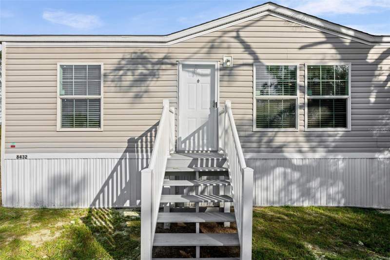 3 bedroom Manufactured Home at 8432 SWEDEN BOULEVARD, CHARLOTTE RANCHETTES, PUNTA GORDA — photo 1