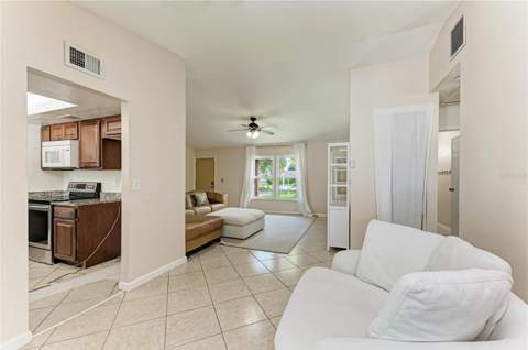 2219 Lockwood Meadows Circle, Sarasota FL - photo 22 of 42