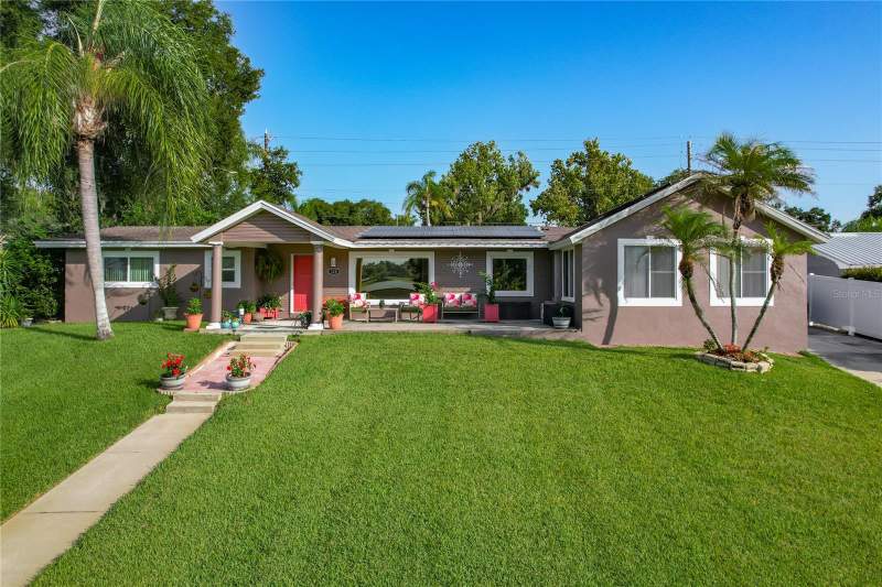 3 bedroom Single Family Residence at 128 N LAKE FLORENCE DRIVE, ELOISE WOODS, WINTER HAVEN — photo 1