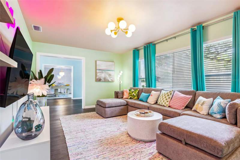 5 bedroom Single Family Residence at 1749 Magnolia Drive, Oak Acres Unit 3, Clearwater — photo 4