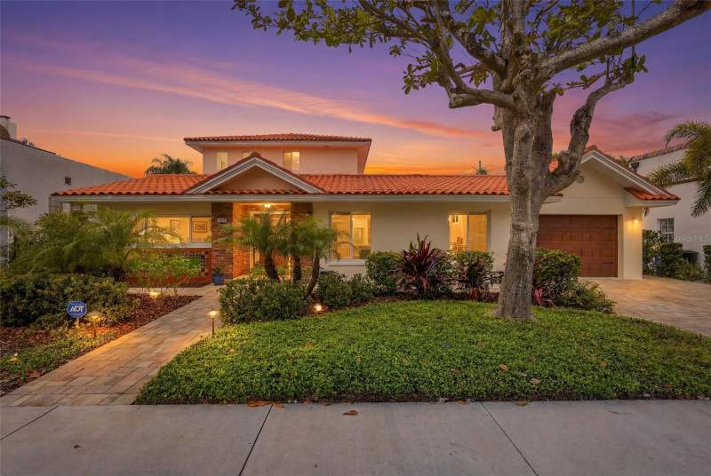4 bedroom Single Family Residence at 125 23rd Avenue, Granada Terrace Add, St Petersburg — photo 2