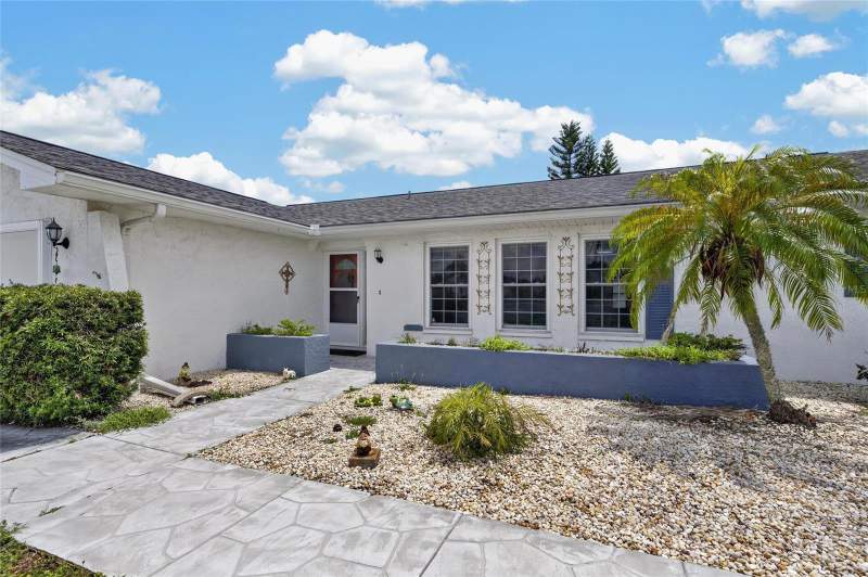 3 bedroom Single Family Residence at 1743 Coco Palm Circle, Sun City Center Unit 32, Sun City Center — photo 3