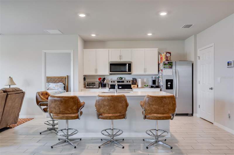3 bedroom Single Family Residence at 2608 Table Coral Trail, Coral Bay Ph 2 & 3, North Fort Myers — photo 4