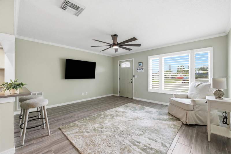 2 bedroom Single Family Residence at 9729 37th Street, Mainlands Of Tamarac By The Gulf Unit 4 Condo, Pinellas Park — photo 4