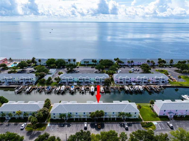 1 bedroom Condominium at 5132 BEACH DRIVE #C, WATERSIDE AT COQUINA KEY SOUTH, ST PETERSBURG — photo 2