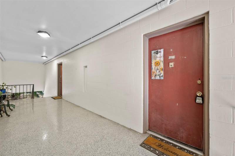 1 bedroom Condominium at 1700 SW 16th Court #D24, Summit House, Gainesville — photo 4