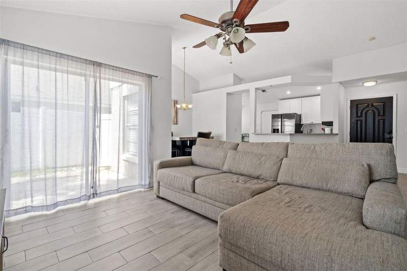 3 bedroom Single Family Residence at 12714 Trowbridge Lane, Hampton Park, Tampa — photo 3