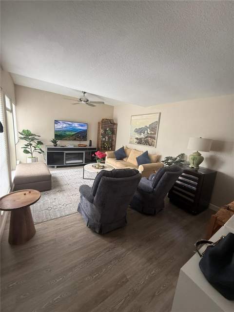 315 Medallion Boulevard #H, Madeira Beach FL - photo 6 of 61