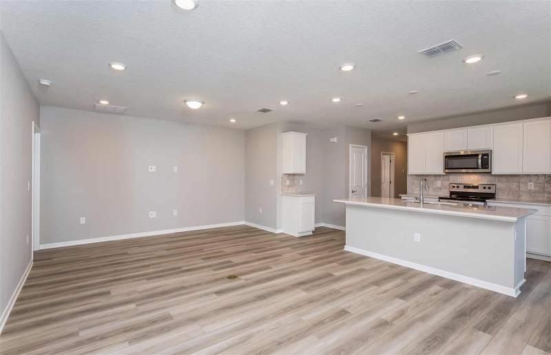 4 bedroom Single Family Residence at 3831 Benham Rise Road, Caldera Phase 5, Spring Hill — photo 5